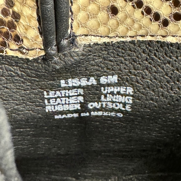 Artisan by Zigi Lissa Snakeskin Embossed Leather Ankle Bootie boots shoes 6 - Picture 9 of 11